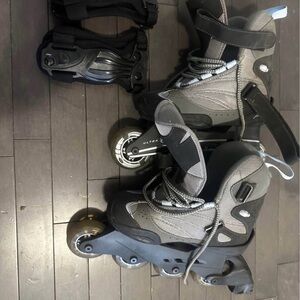 Ultra Wheels Avispa ABEC 3 Black Gray Blue Inline Skates Size 6 Womens